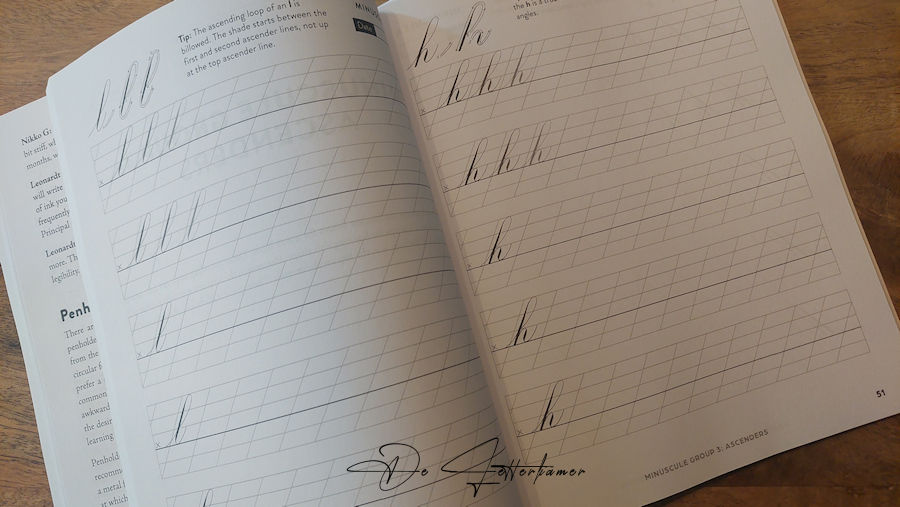 Boek “Copperplate Calligraphy practice&nbsp;book”